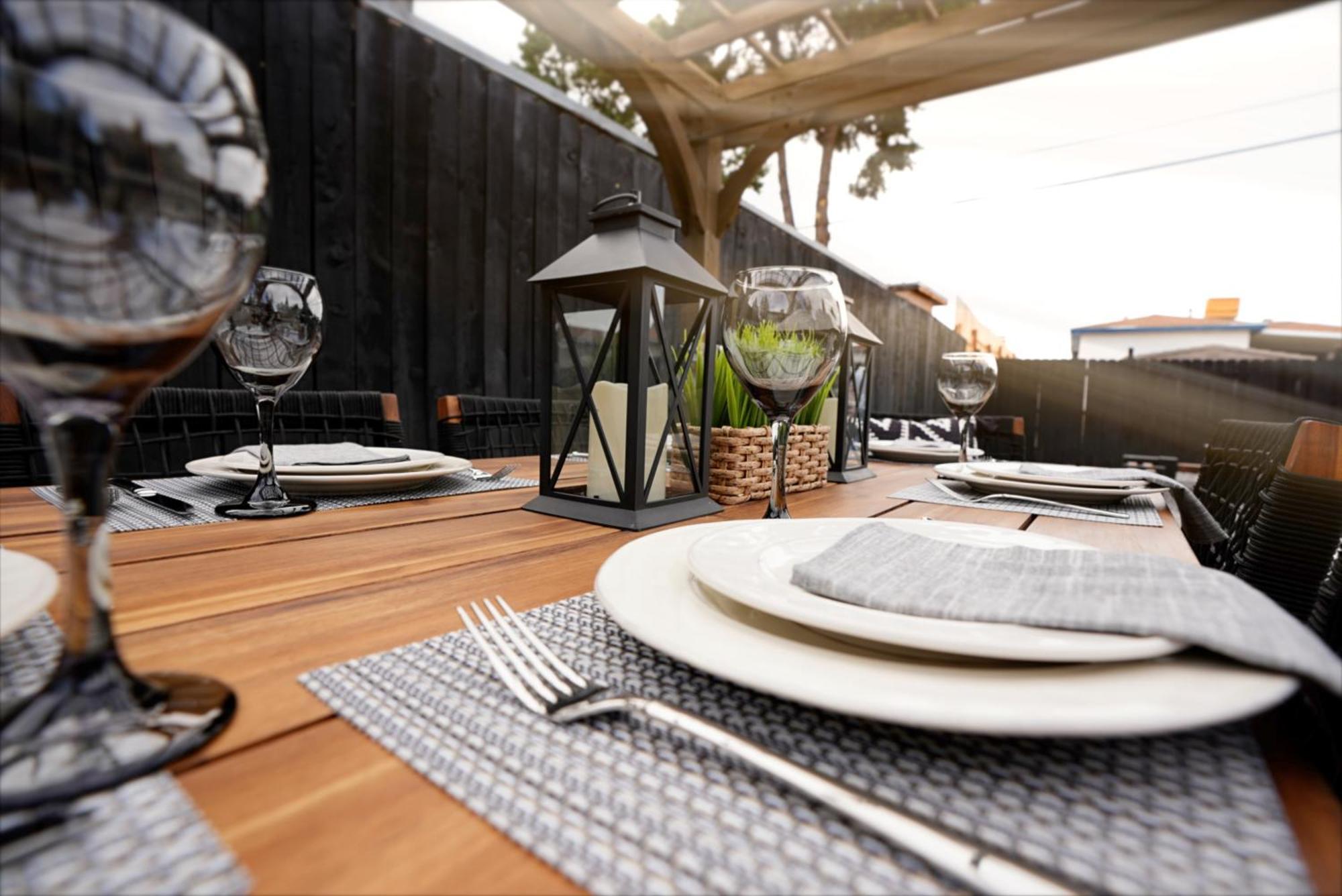 Centrally Located! Remodeled! Huge Backyard! The White House Albuquerque Exterior photo